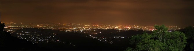 夜景很美~兵城临下的感觉