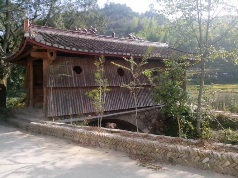 IMG_20131003_085434_调整大小.jpg